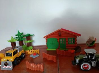 Lot chalet ferme tracteur tactopelle.