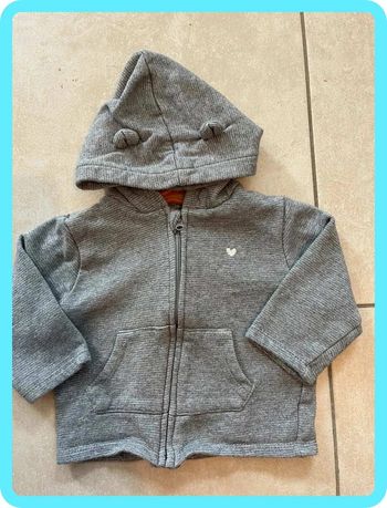 Joli gilet zippé 12 mois kiabi