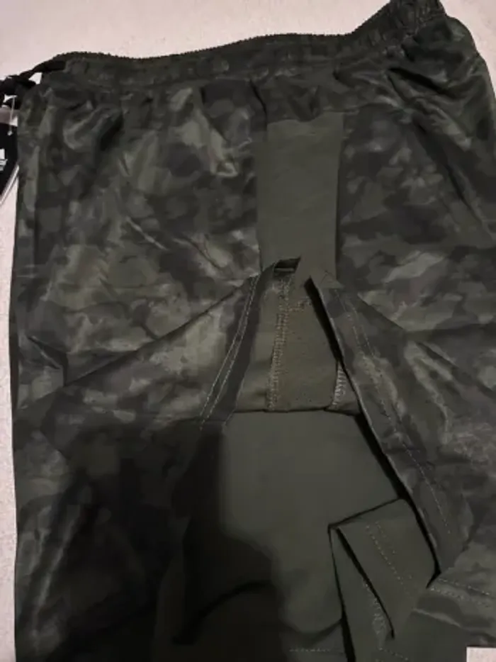 Short own the run spray dye 2-in-1 taille XL - photo numéro 3