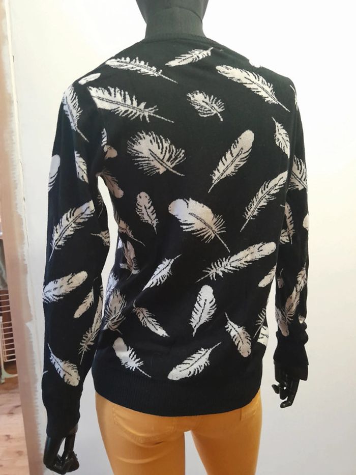 Pull motif plumes blanches 80% de coton col rond - photo numéro 4