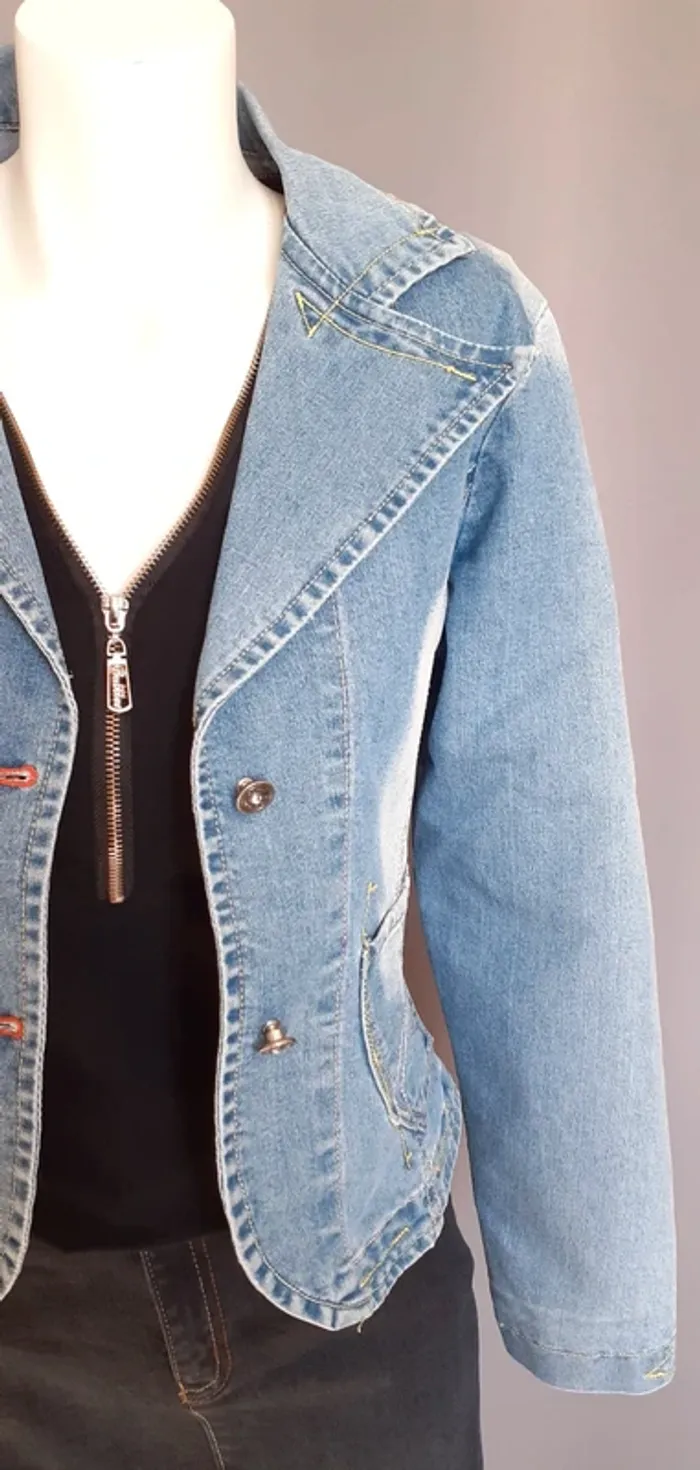 Jolie veste en jean délavée - photo numéro 6