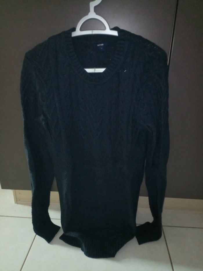 Pull bleu