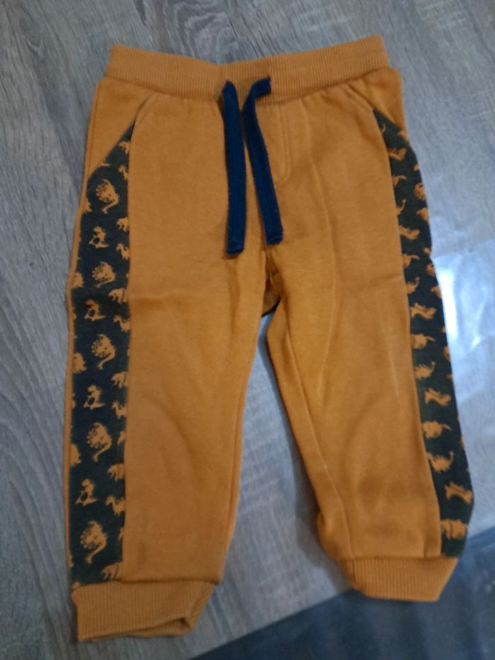 Jogging dinosaure jaune moutarde Inextenso 80 cm