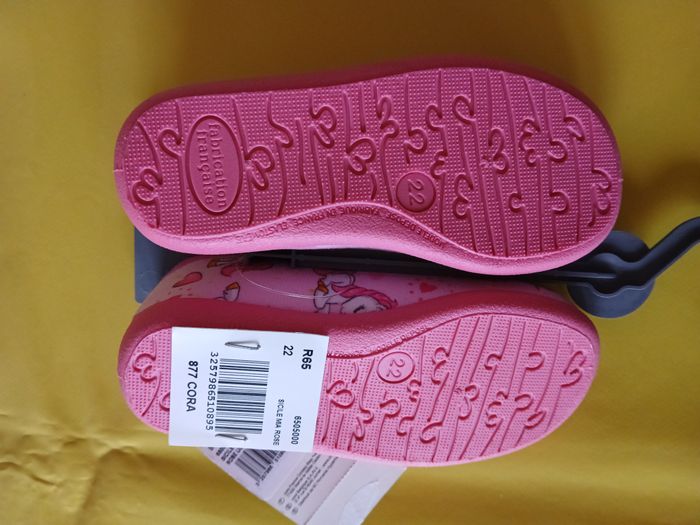 chaussons fille rose licorne 22 - photo numéro 2