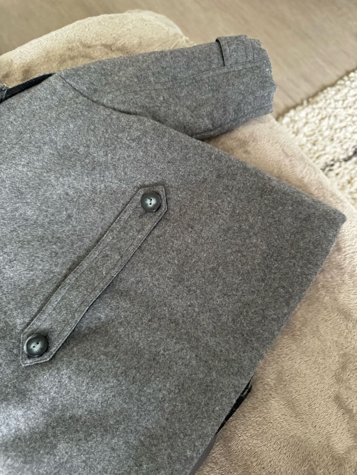 Manteaux Dior 6 mois quasi neuf 100 pour-cent laine - photo numéro 2