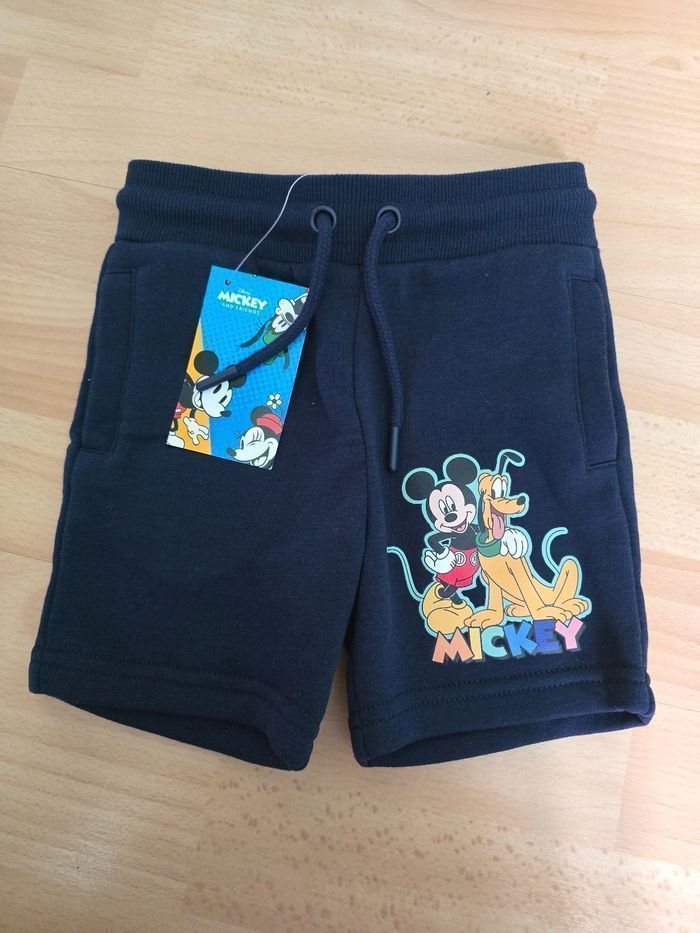 NEUFS (NON PORTÉS) 🏷🏷💙💙 🤩😍deux shorts 24 mois/2ans (92cm) garçon 💙💙🤩😍 - photo numéro 6