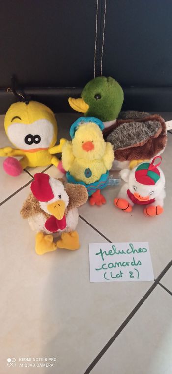 Lot de peluches canard