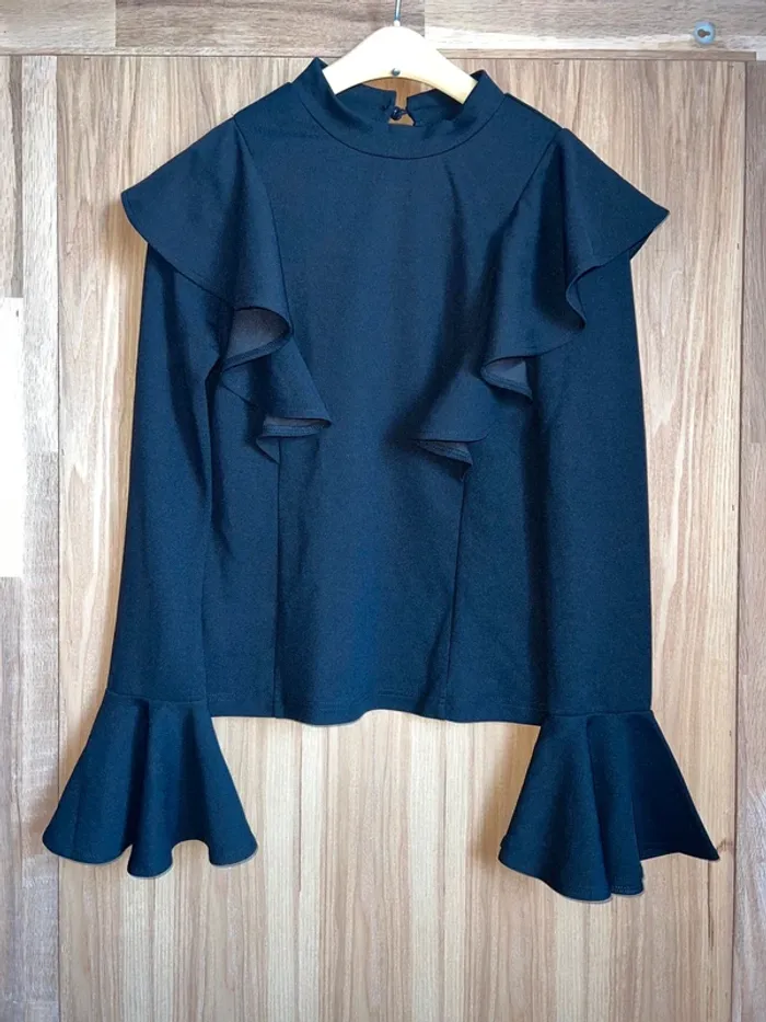 Blouse noire T36 Neuve 🖤 - photo numéro 2