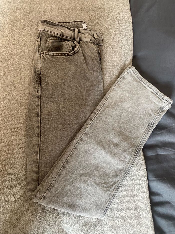 Jean droit gris