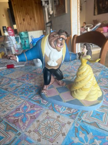 Belle et la bête precious moment