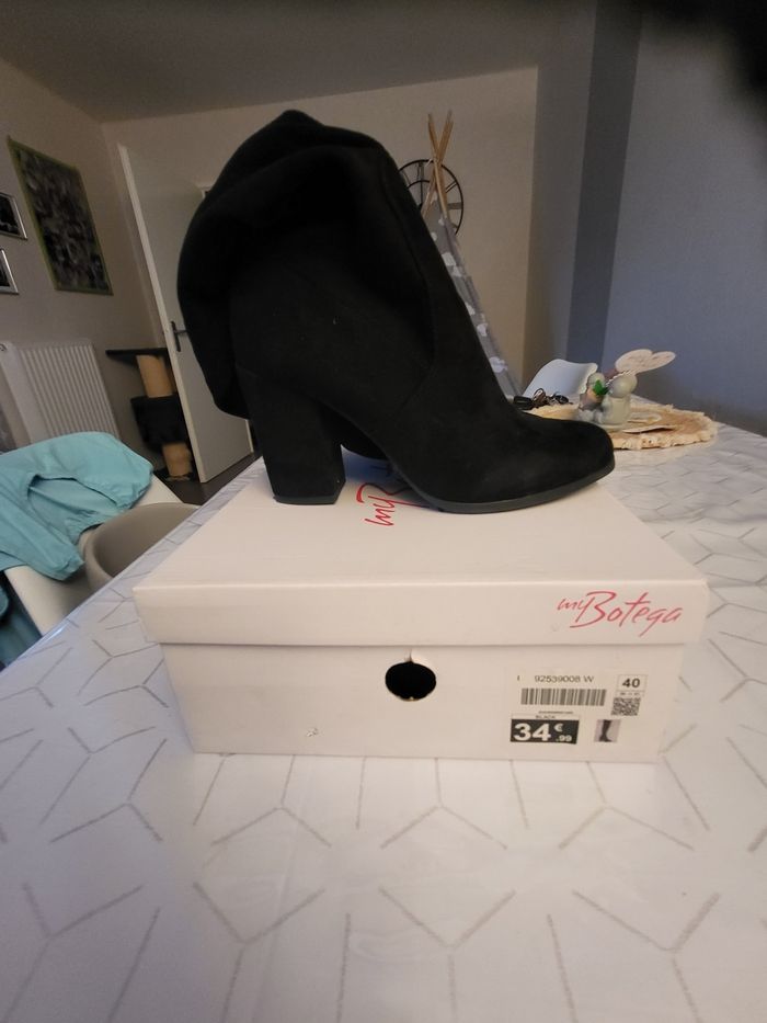 Cuissarde neuve taille 40