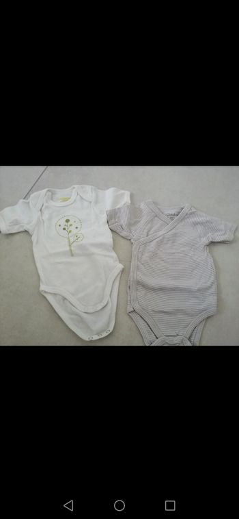 Lot de 2 bodies 3 mois
