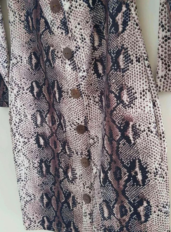 Robe  moulante  taille  40 - photo numéro 3
