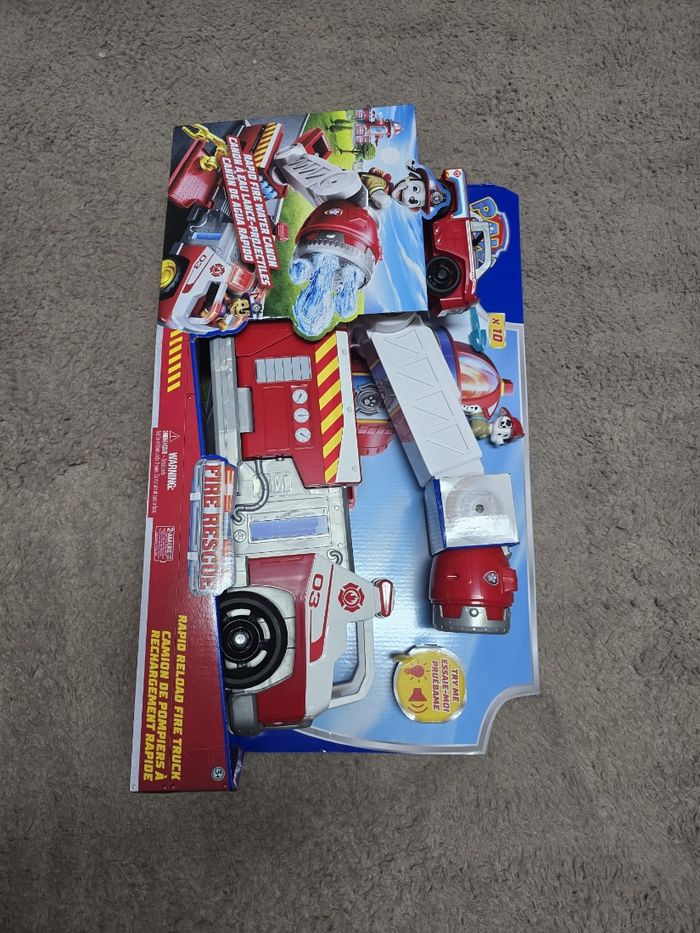 Camion de pompier deluxe et figurine Marcus - Fire Rescue La Pat Patrouille - photo numéro 4