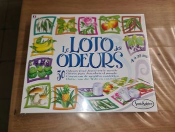 Neuf sous cellophane jeu de société Le Loto Des Odeurs des éditions SentoSphere