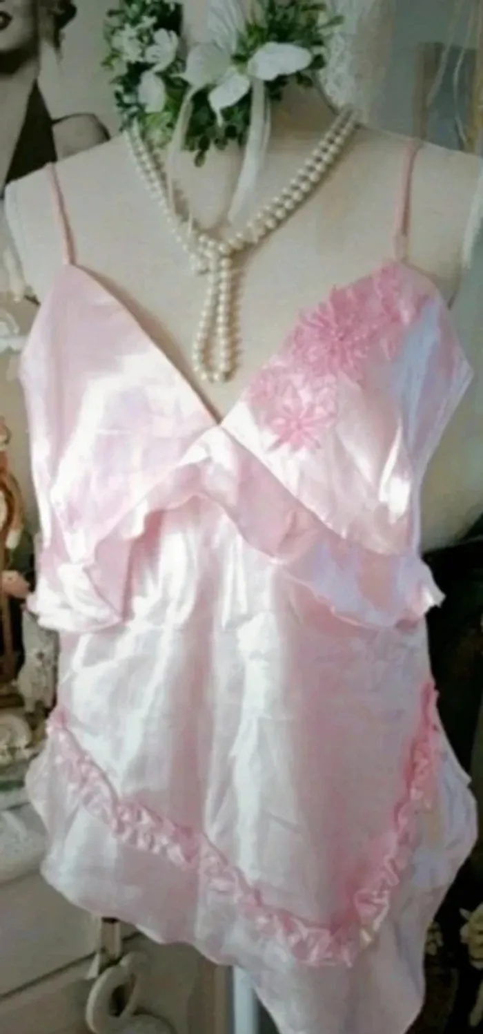 Haut satiné rose tendre Taille 44 Neuf - photo numéro 3