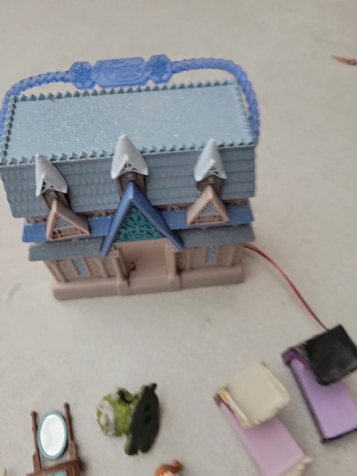 Jouet style polly pocket mais disney reine des neige animator collection - photo numéro 7