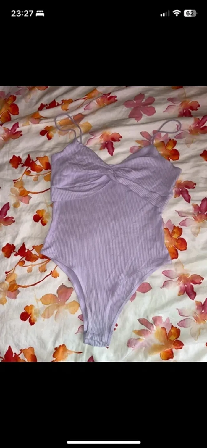 Bodies lilas
