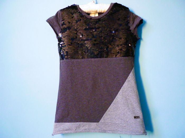 T-shirt Fille Diesel 10 ans gris paillette fête, occasions speciales anniversaire TBE