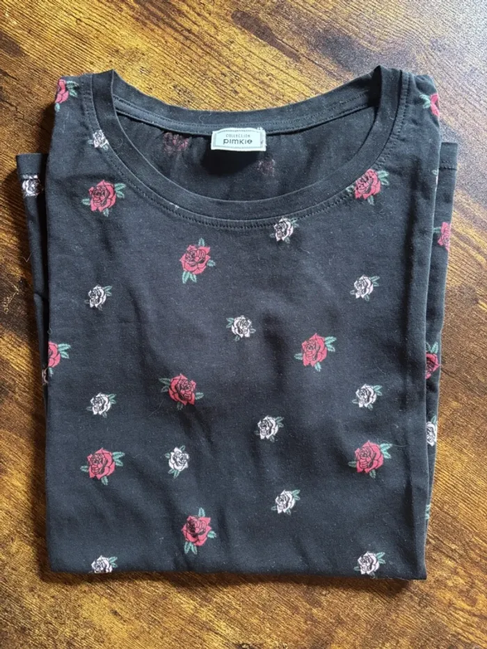 TEE shirt