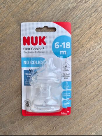 Tetines nuk 6-18 mois Y