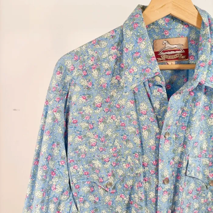 Chemise vintage fleurie Cordovan taille L bleu ciel à fleurs roses coupe droite A1496 - photo numéro 3