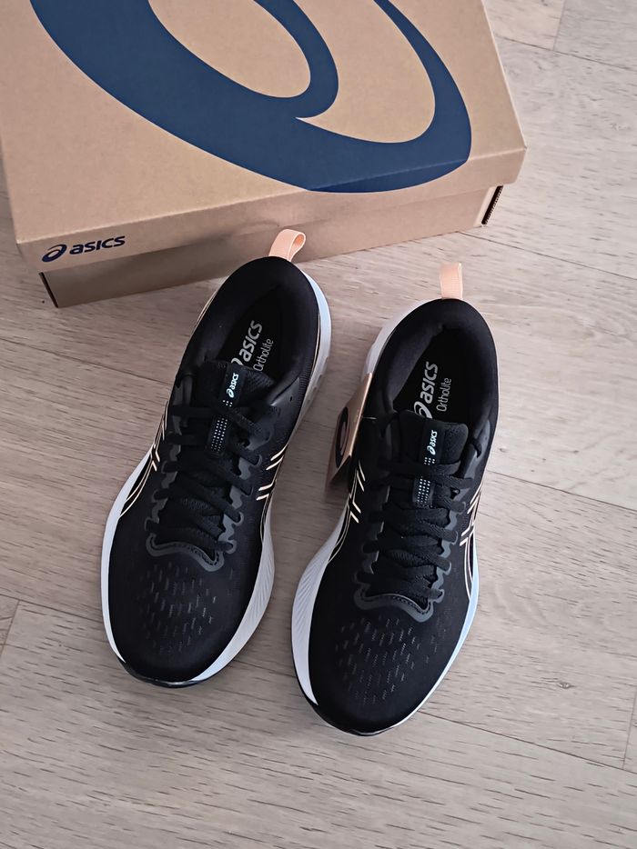 Baskets chaussures running Asics gel taille 40.5 neuves - photo numéro 6