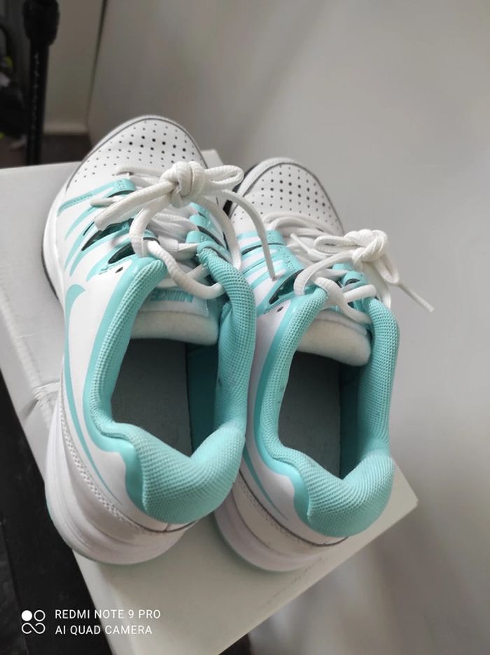 basket nike t38 comme neuve - photo numéro 3