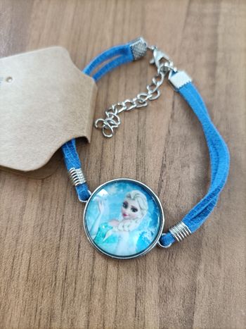 Bracelet neuf bleu reine des neiges Elsa