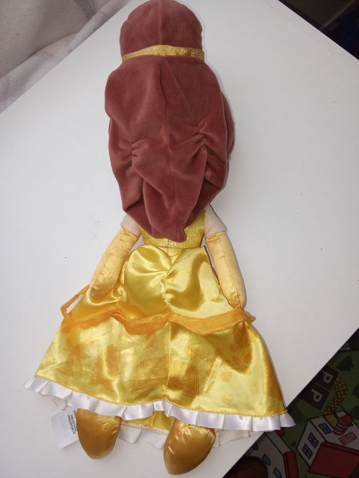 Peluche Disney belle, marron, robe jaune - photo numéro 5