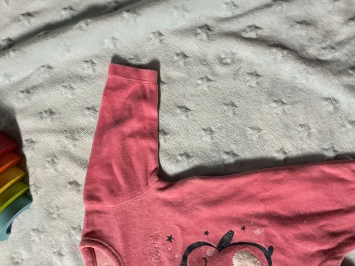 pyjama grenouillère en velours rose impression pingouin devant 1 mois pat et ripaton - photo numéro 6