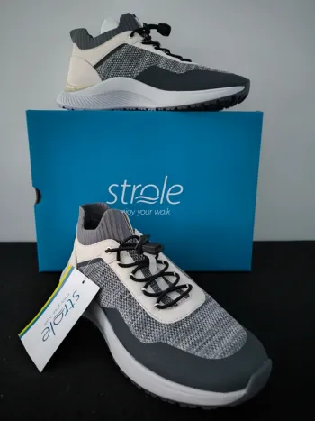 Basket strole taille 38,5 neuve