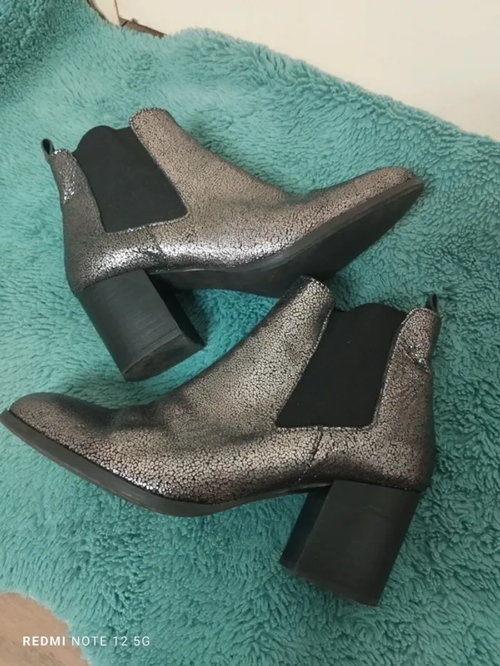 Jolie paire de Bottines Argenté Morgan pointure 36 - photo numéro 9