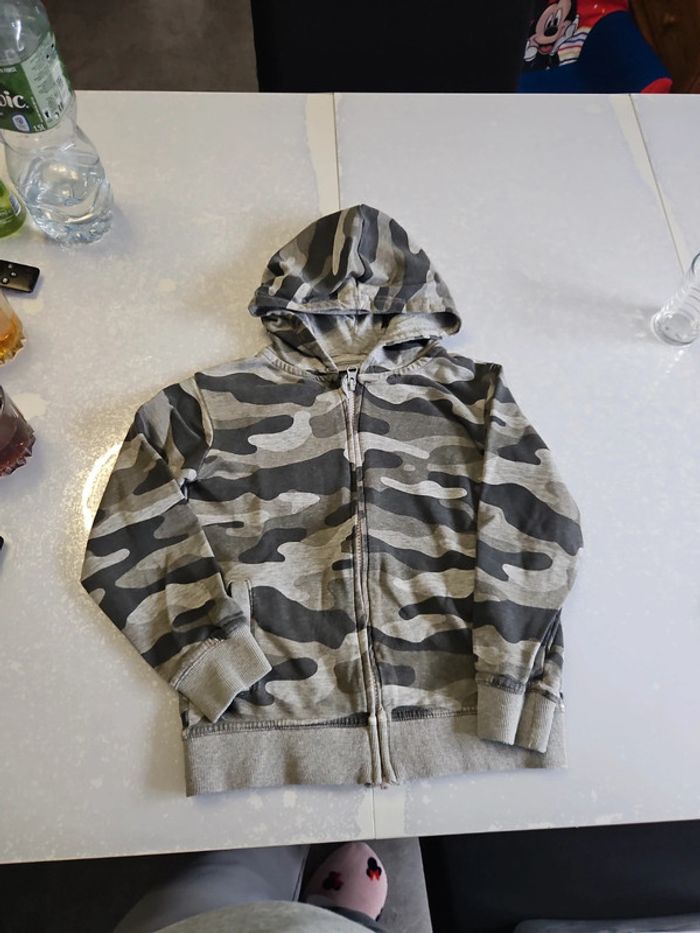 Veste à capuche zippée 8ans
