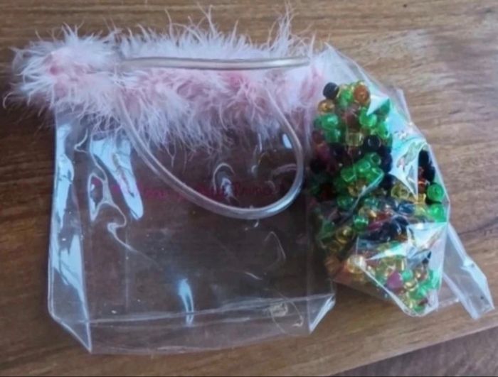 Perles et sac - photo numéro 2