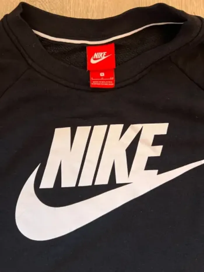 Sweat Nike noir - Taille S - photo numéro 2