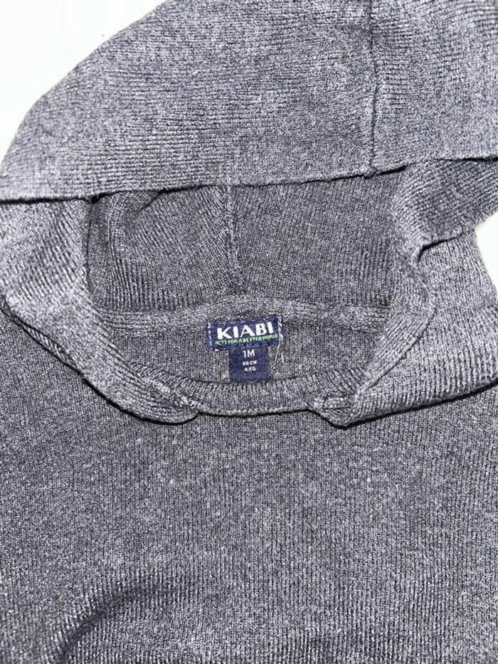Pull bébé avec capuche - photo numéro 4