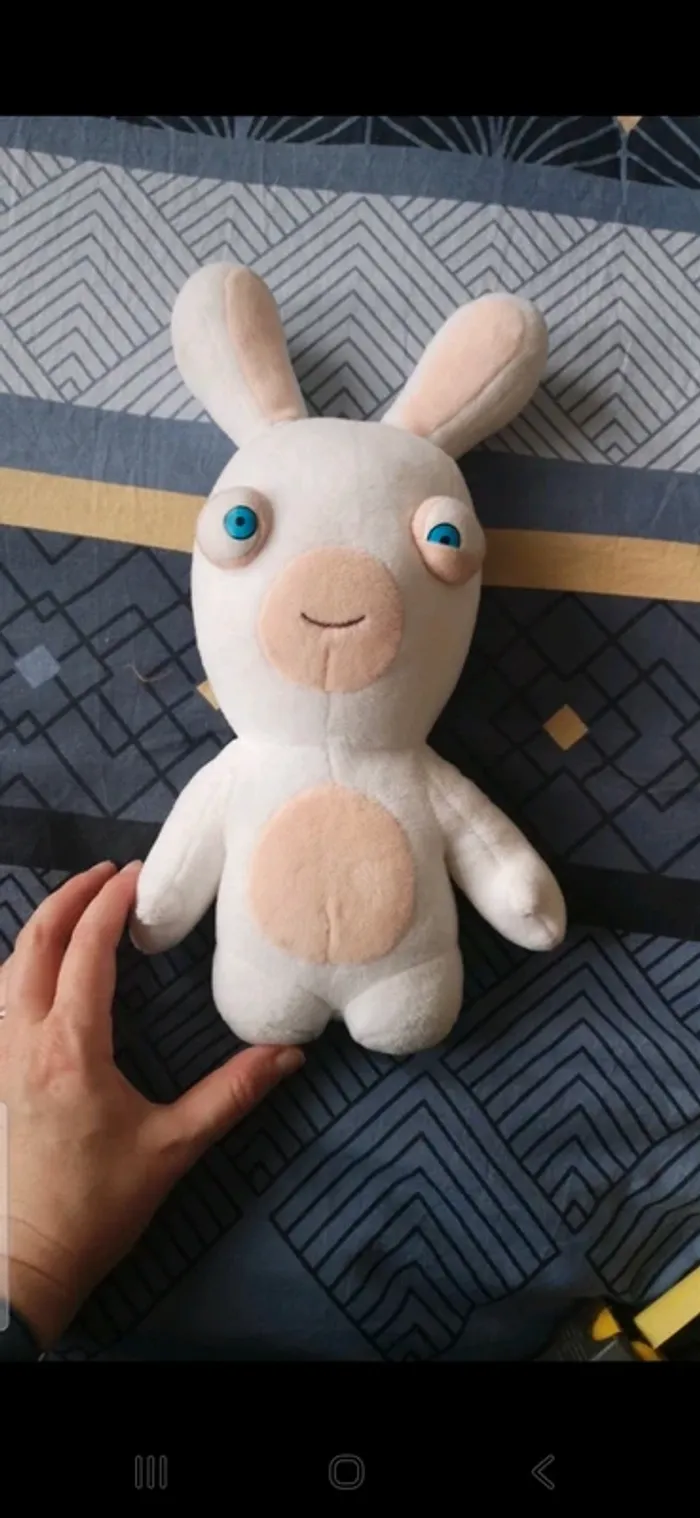 Peluche lapin crétin sonore 30 cm