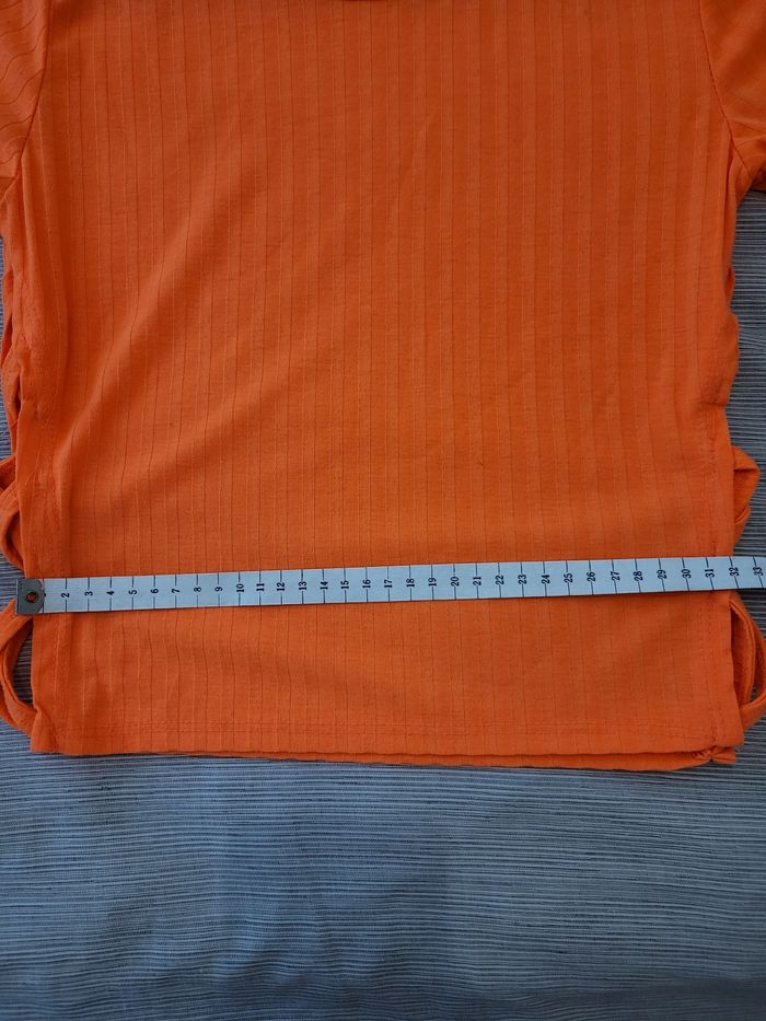 🧡 Top court sympa orange fluo Taille XS 34 - photo numéro 7