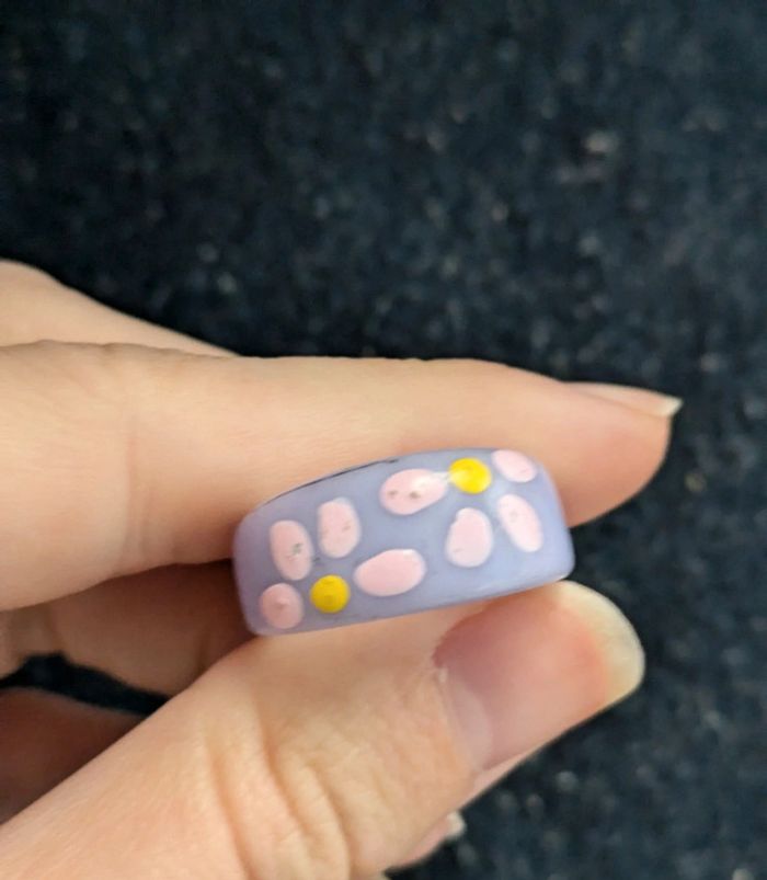 Bague en plastique style vintage - photo numéro 2