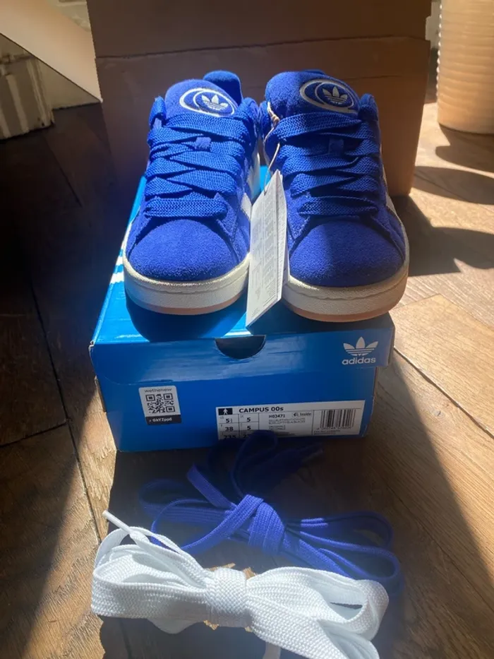 Campus 00s bleue