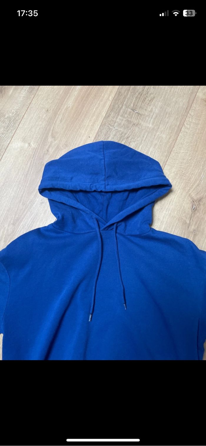 Pull bleu - photo numéro 2