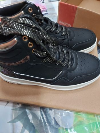 Vend basket  neuf