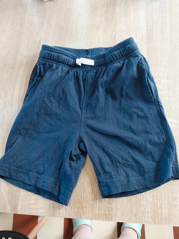 Short 6 ans