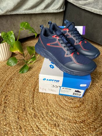 Baskets lotto homme 44