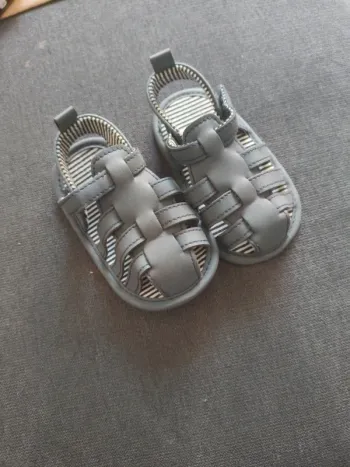 Sandales bébé garçon taille 20