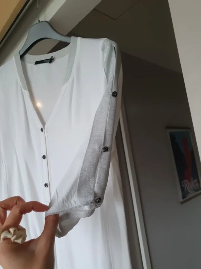 Chemise col V - photo numéro 4