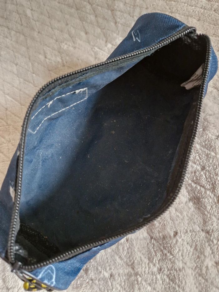 Trousse bleue - photo numéro 7