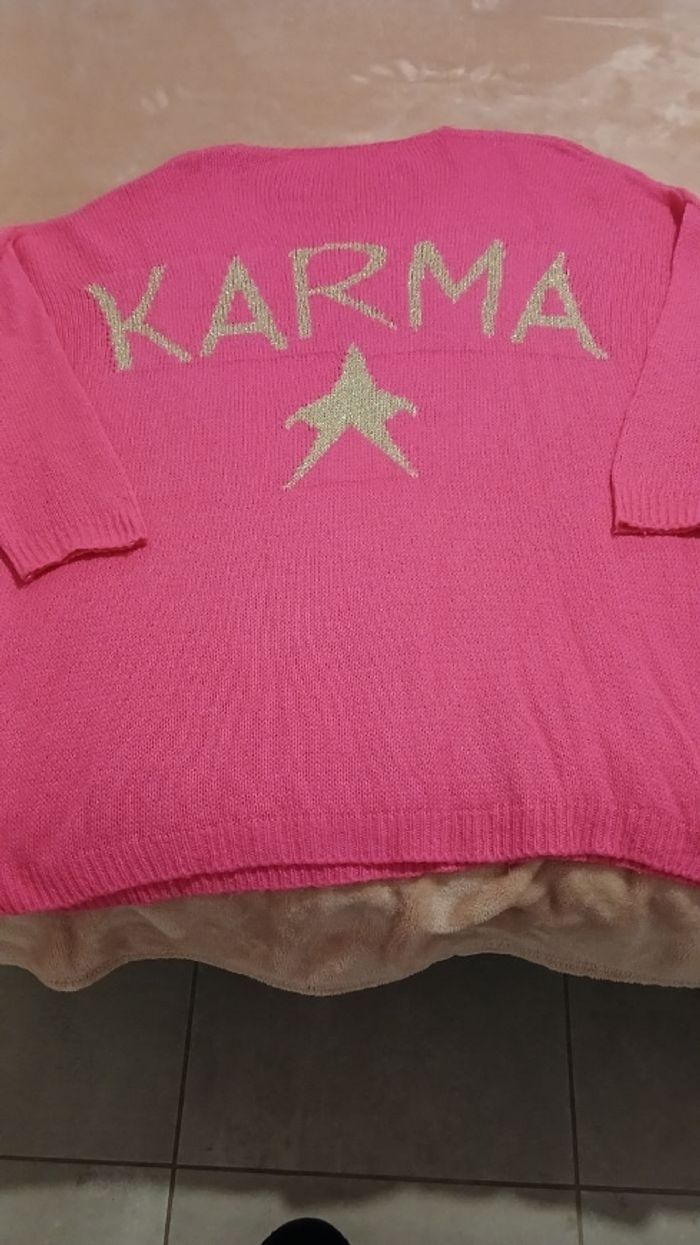 Tunique coll V  avec fantaisie doree dans le dos - photo numéro 2