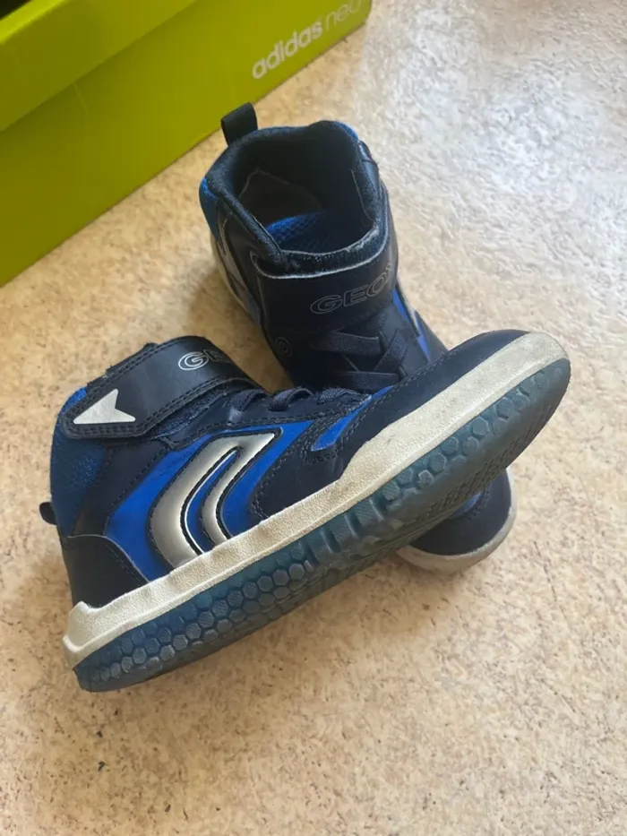 Basket geox taille 32 - photo numéro 2